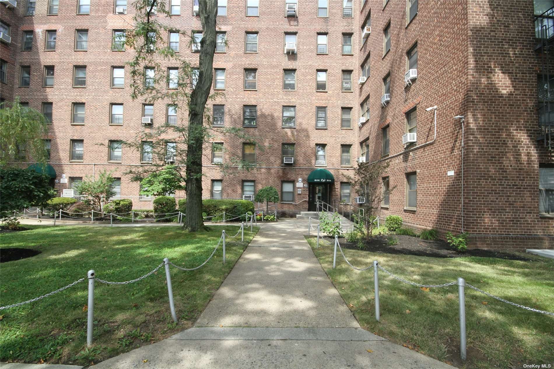 52-54 65th Place #1H, Maspeth, New York image 13