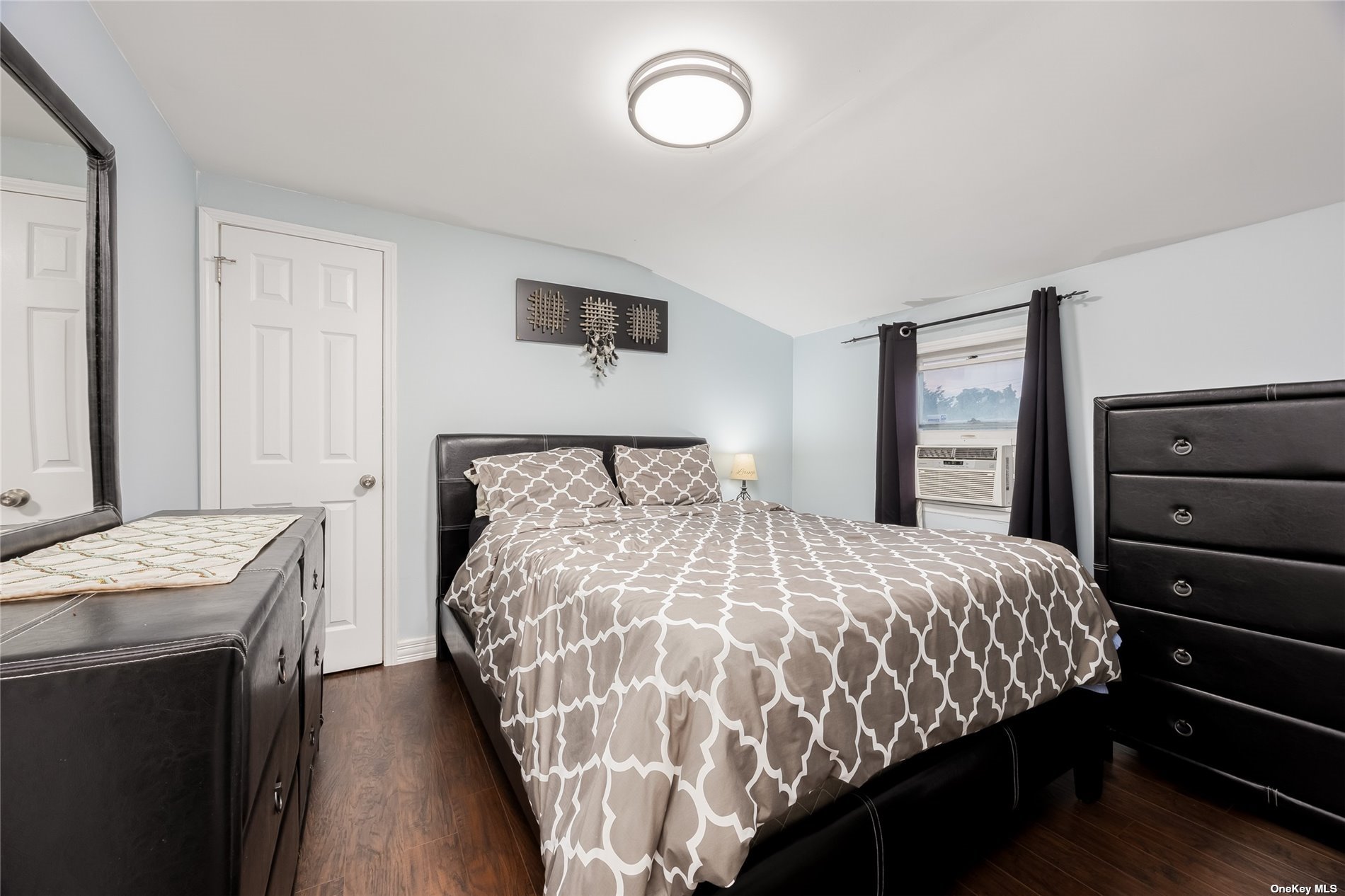 420 38th Street, Lindenhurst, New York image 12