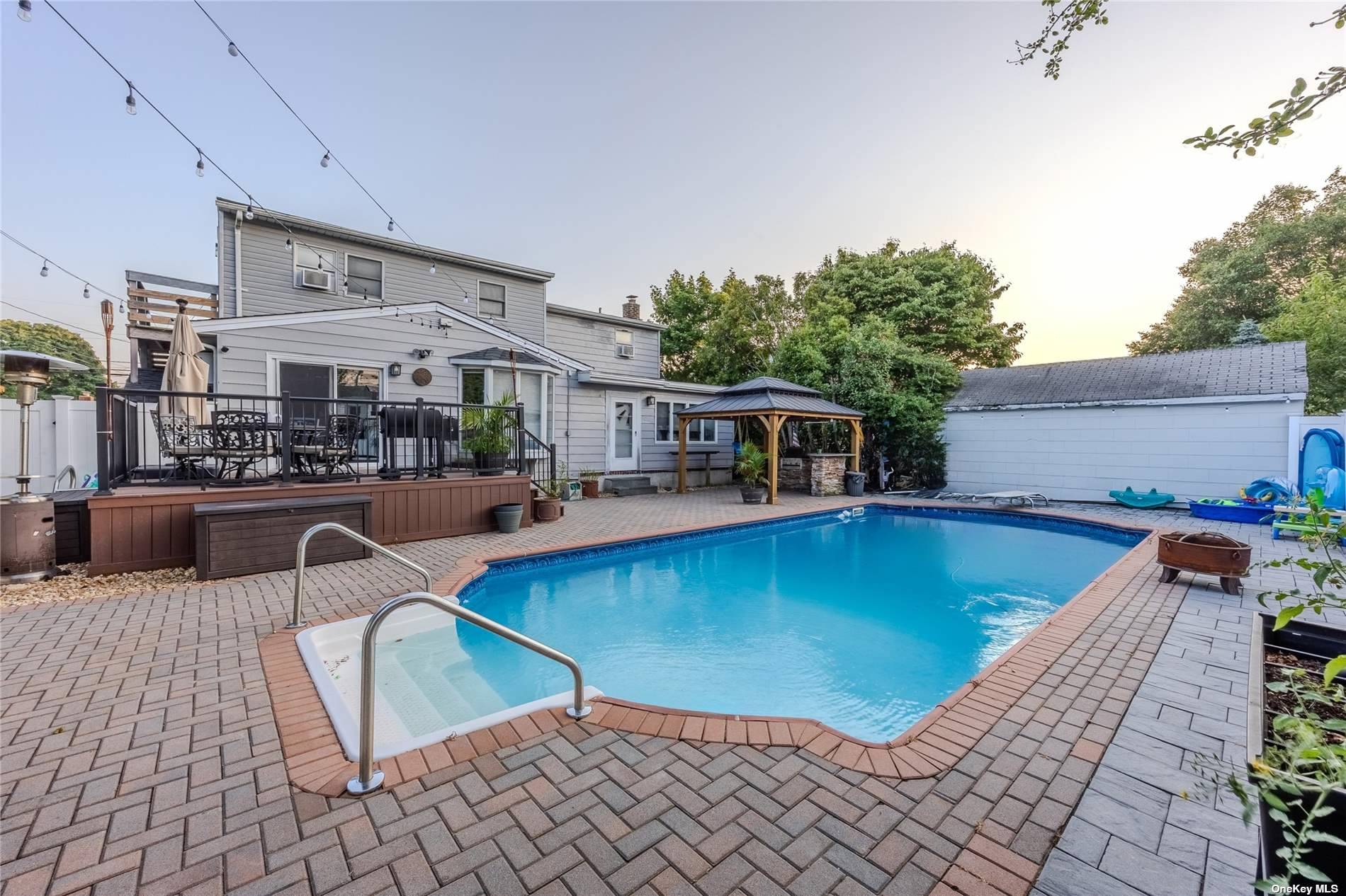 420 38th Street, Lindenhurst, New York image 20