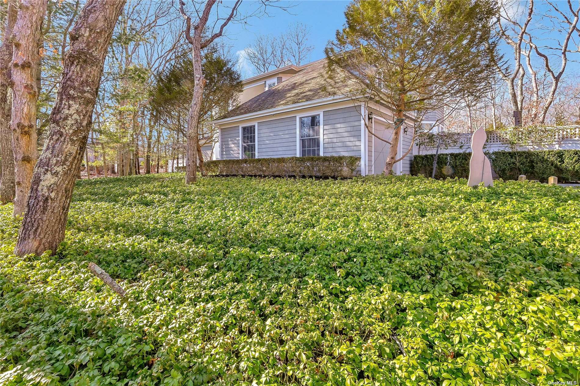 2 Grape Arbor Lane, East Hampton, New York image 3