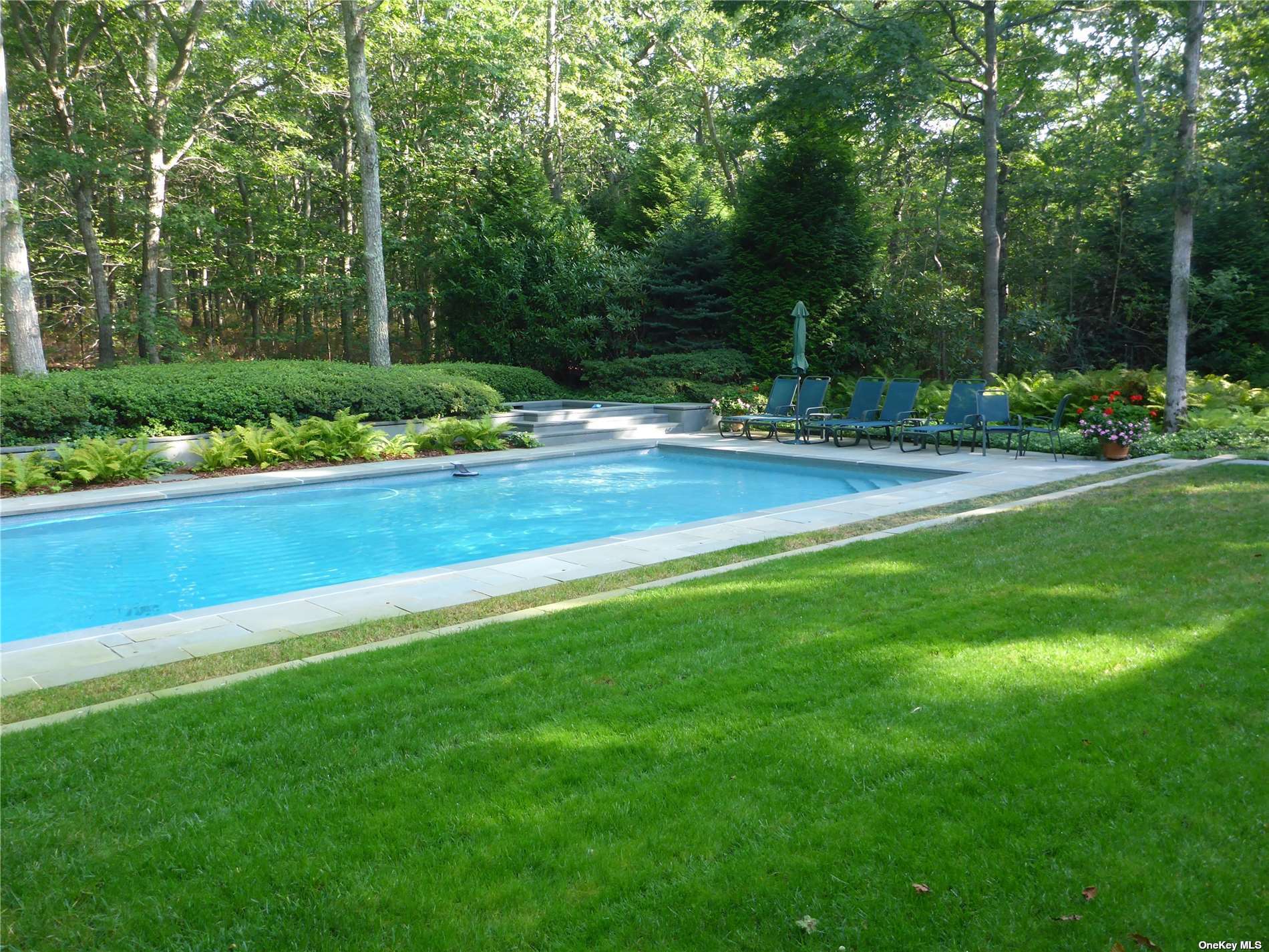 2 Grape Arbor Lane, East Hampton, New York image 10