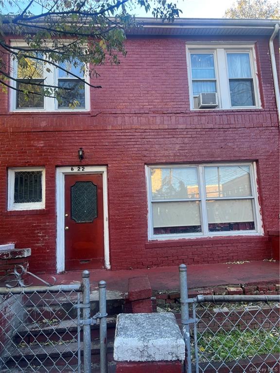 Property for Sale at 622 E 223rd Street, Bronx, New York - Bedrooms: 4 
Bathrooms: 2  - $625,000