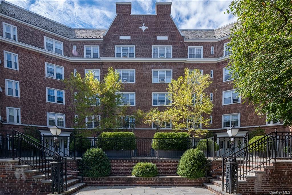 5 Midland Gardens Gdns #1H, Eastchester, New York image 16