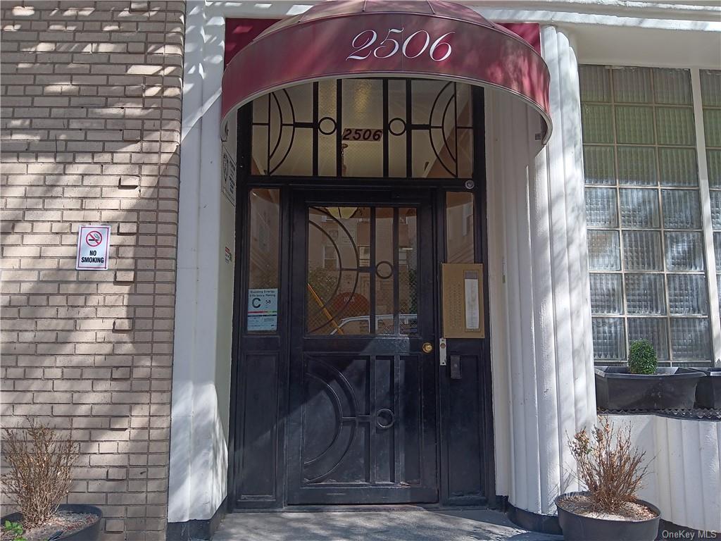 Property for Sale at 2506 Davidson Avenue 6D, Bronx, New York - Bathrooms: 1 
Rooms: 3  - $98,000