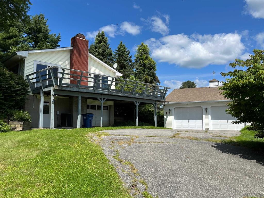 Property for Sale at 6 Moadock Road, Millerton, New York - Bedrooms: 2 
Bathrooms: 3 
Rooms: 4  - $439,000