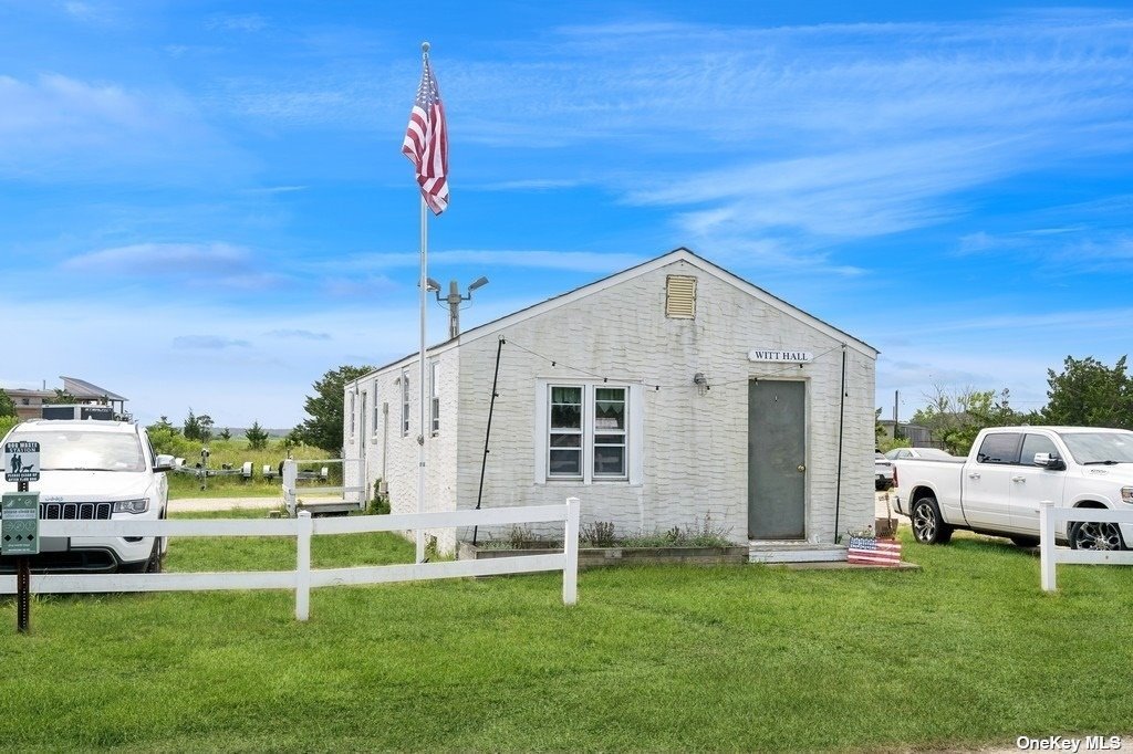 53 Crassen Boulevard #31, Amagansett, New York image 16