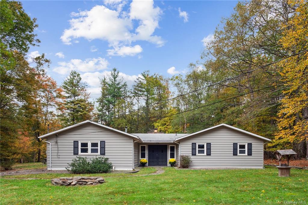 Property for Sale at 142 Chris Lane, Olivebridge, New York - Bedrooms: 4 
Bathrooms: 3 
Rooms: 10  - $470,000