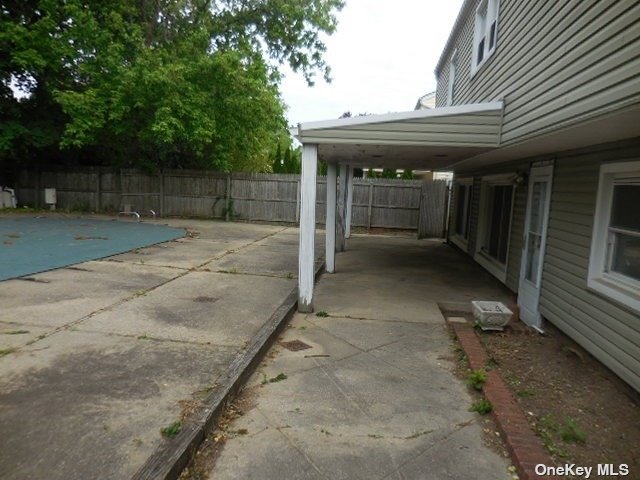 98 Woods Avenue, Rockville Centre, New York image 11