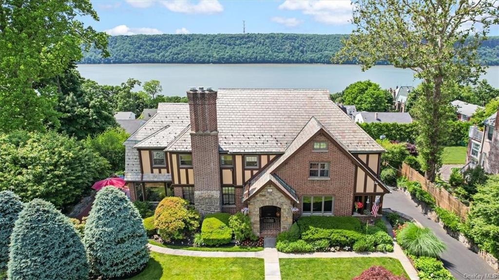 Photo 1 of 151 Hudson Terrace, Yonkers, New York, $1,550,000, Web #: 6311634