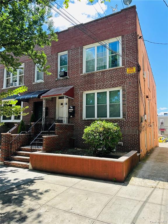 Property for Sale at 3307 Fish Avenue, Bronx, New York - Bedrooms: 7 
Bathrooms: 2  - $899,000