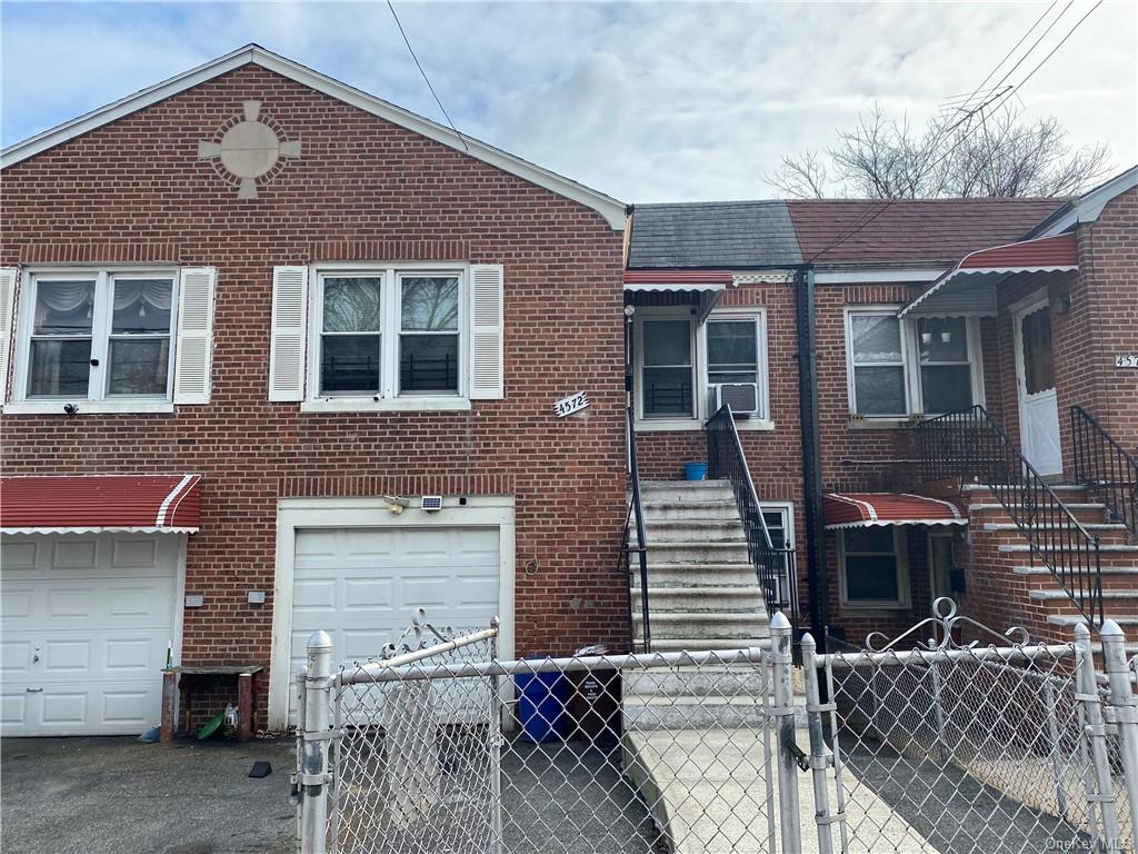 Property for Sale at 4572 Bronx Boulevard, Bronx, New York - Bedrooms: 4 
Bathrooms: 2  - $649,000