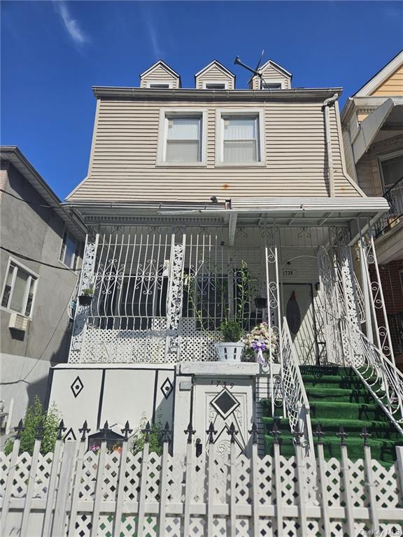 1739 Montgomery Avenue, Bronx, New York - 6 Bedrooms  
3 Bathrooms - 