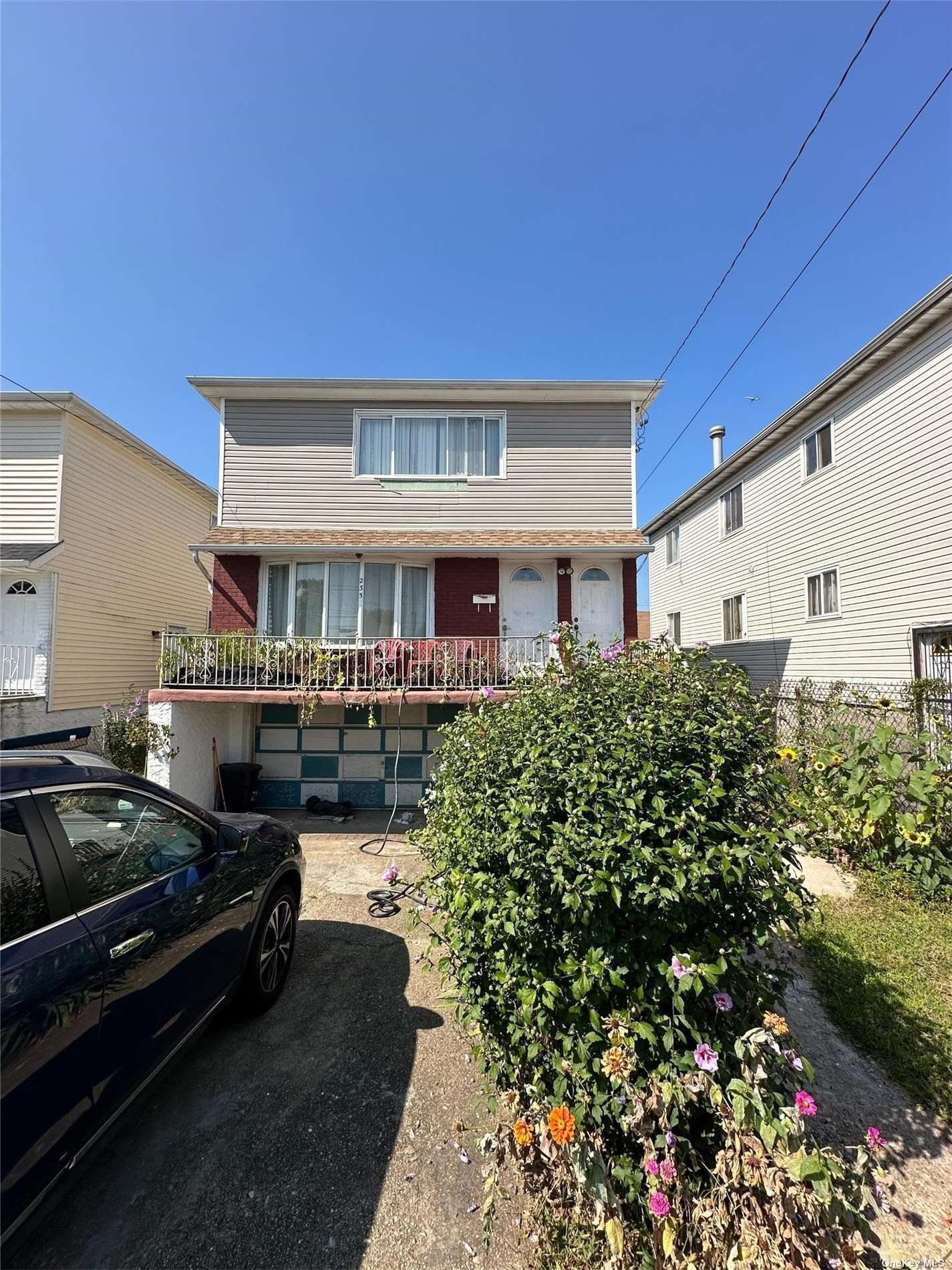 235 Beach 19th Street, Far Rockaway, Queens, NY - 8 Bedrooms  
3 Bathrooms  
11 Rooms - 