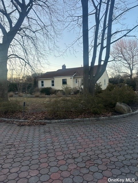 View Bay Shore, NY 11706 house