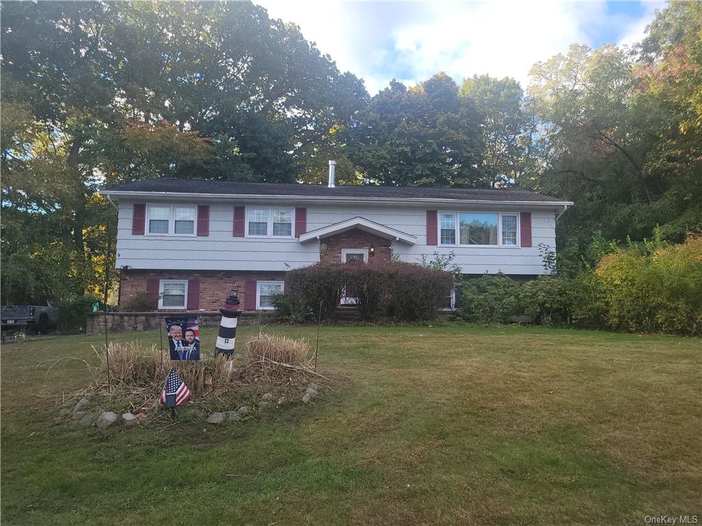 28 Valley Court, Pearl River, New York image 1