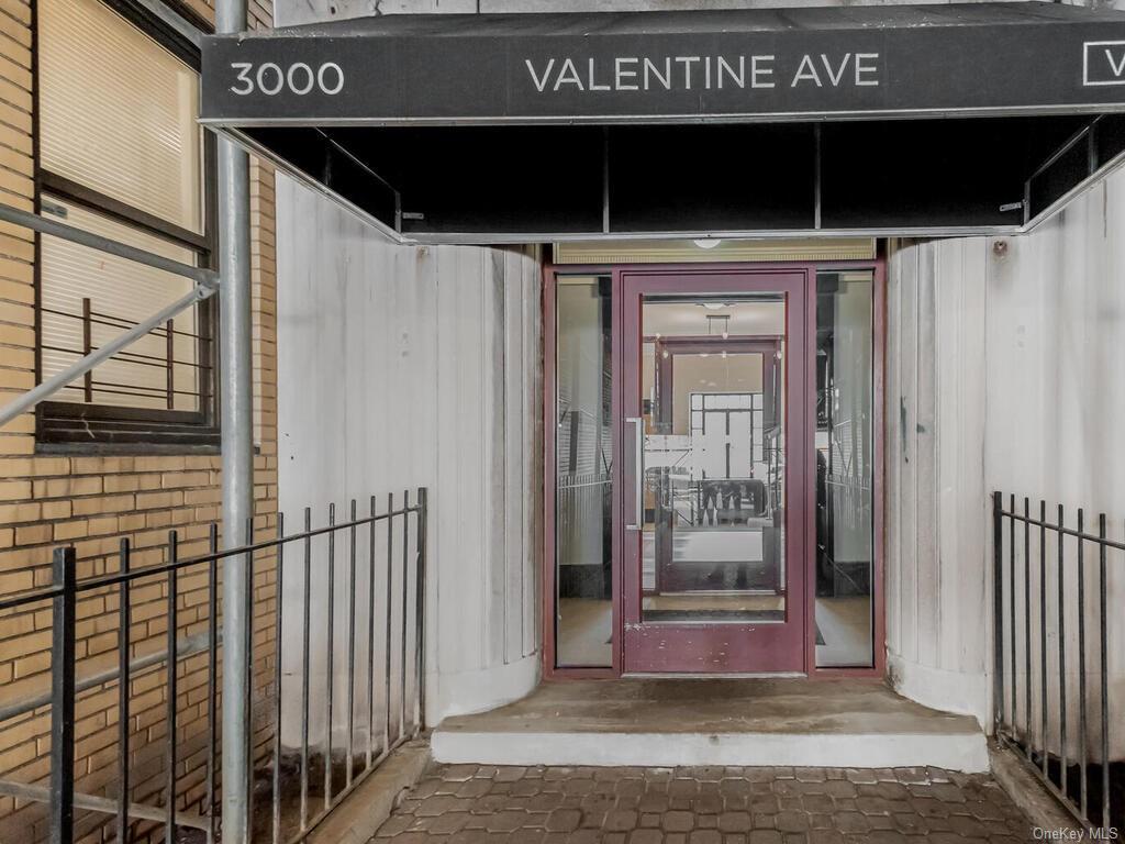 Property for Sale at 3000 Valentine Avenue 1F, Bronx, New York - Bedrooms: 1 
Bathrooms: 1 
Rooms: 4  - $189,000