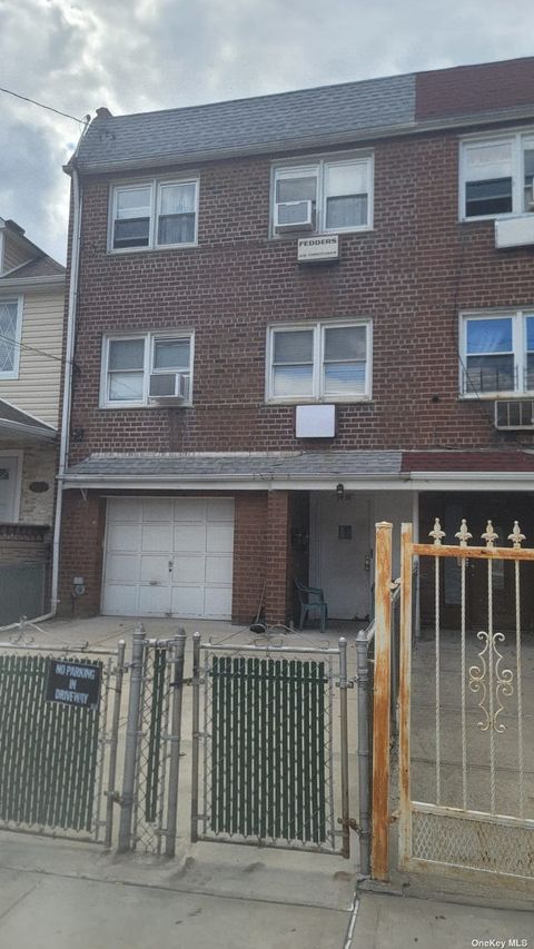 94-28 114th Street Richmond Hill S. NY 11419