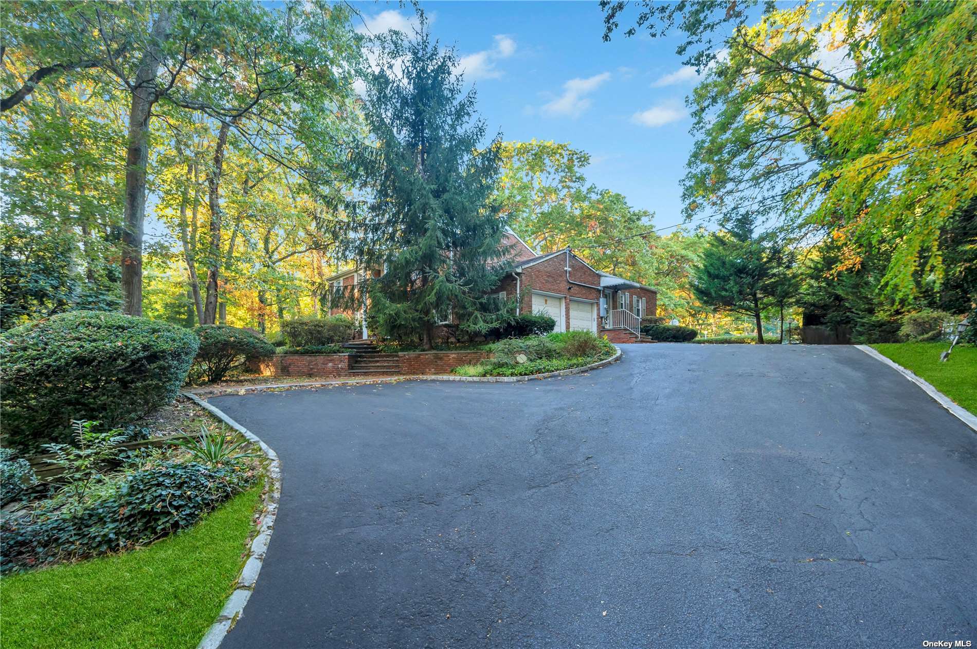 31 Wenwood Drive, Brookville, New York image 4