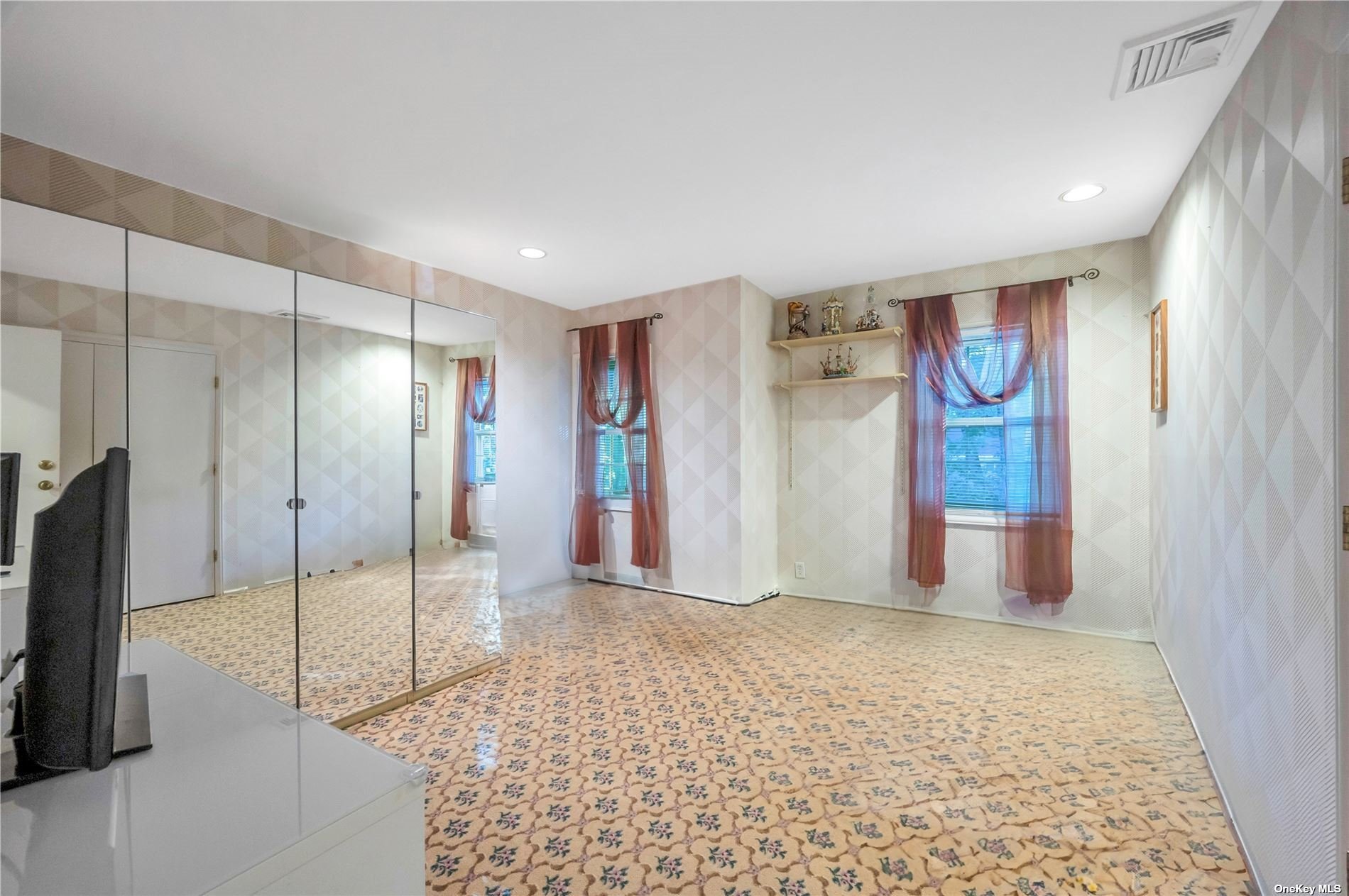 31 Wenwood Drive, Brookville, New York image 19