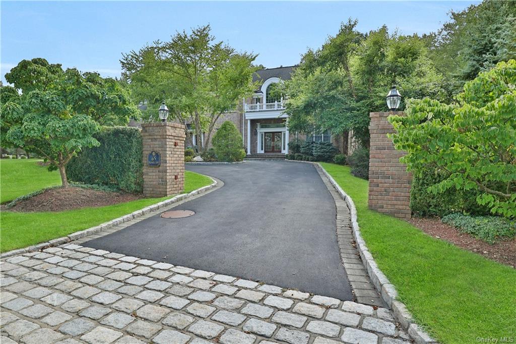 Photo 1 of 65 Palmer Lane, Thornwood, New York, $2,399,000, Web #: 6319445