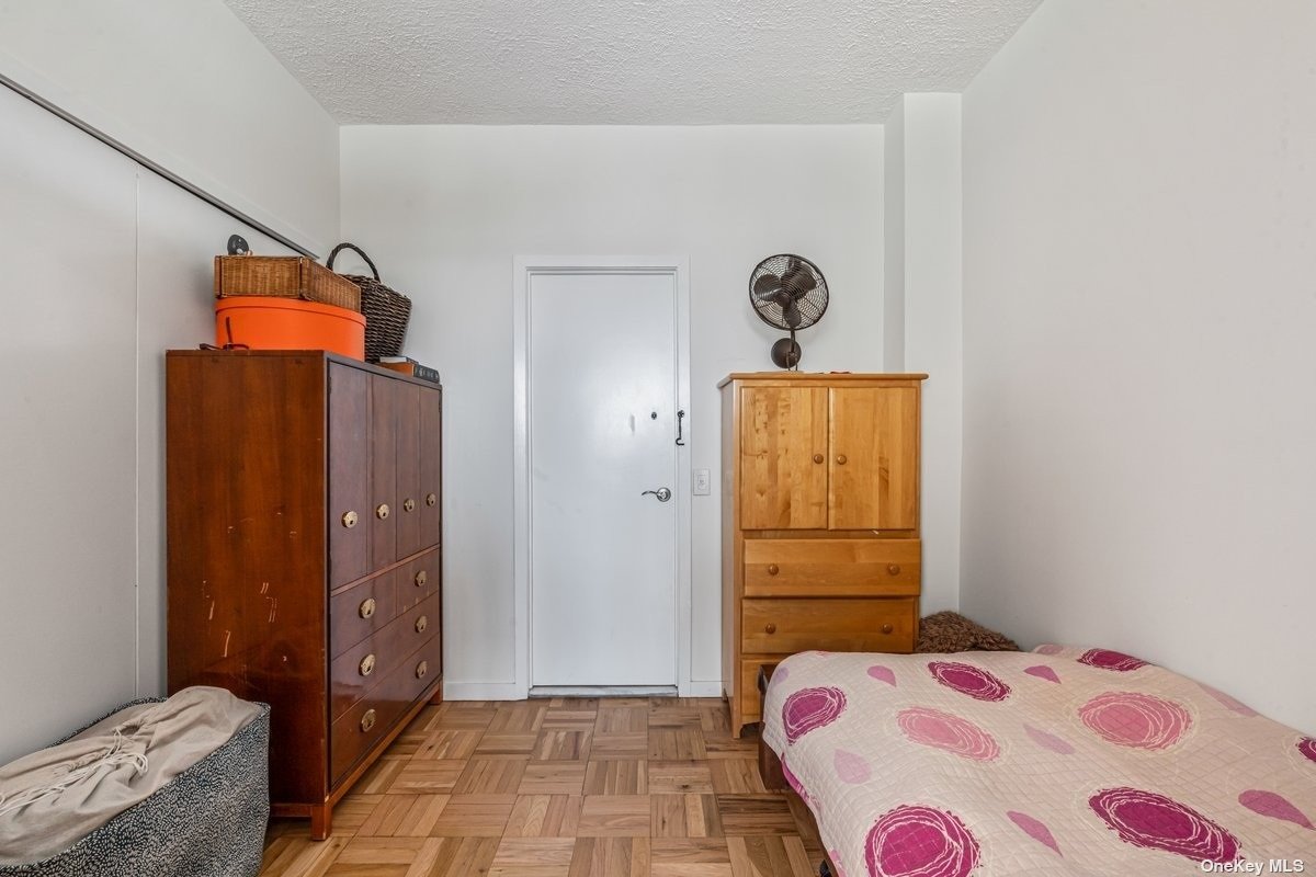 166-25 Powells Cove Boulevard #21G, Beechhurst, New York image 15