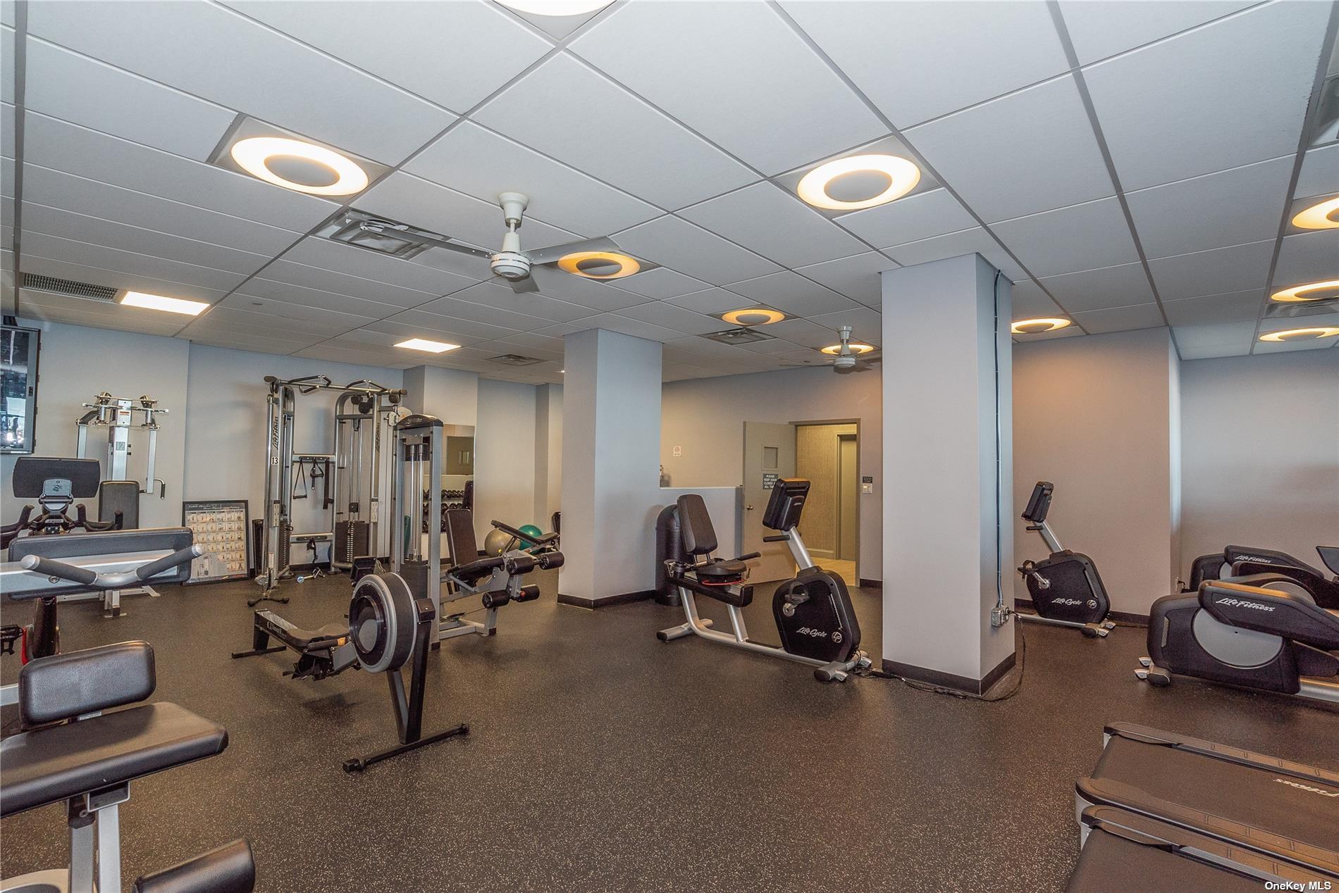 166-25 Powells Cove Boulevard #21G, Beechhurst, New York image 19