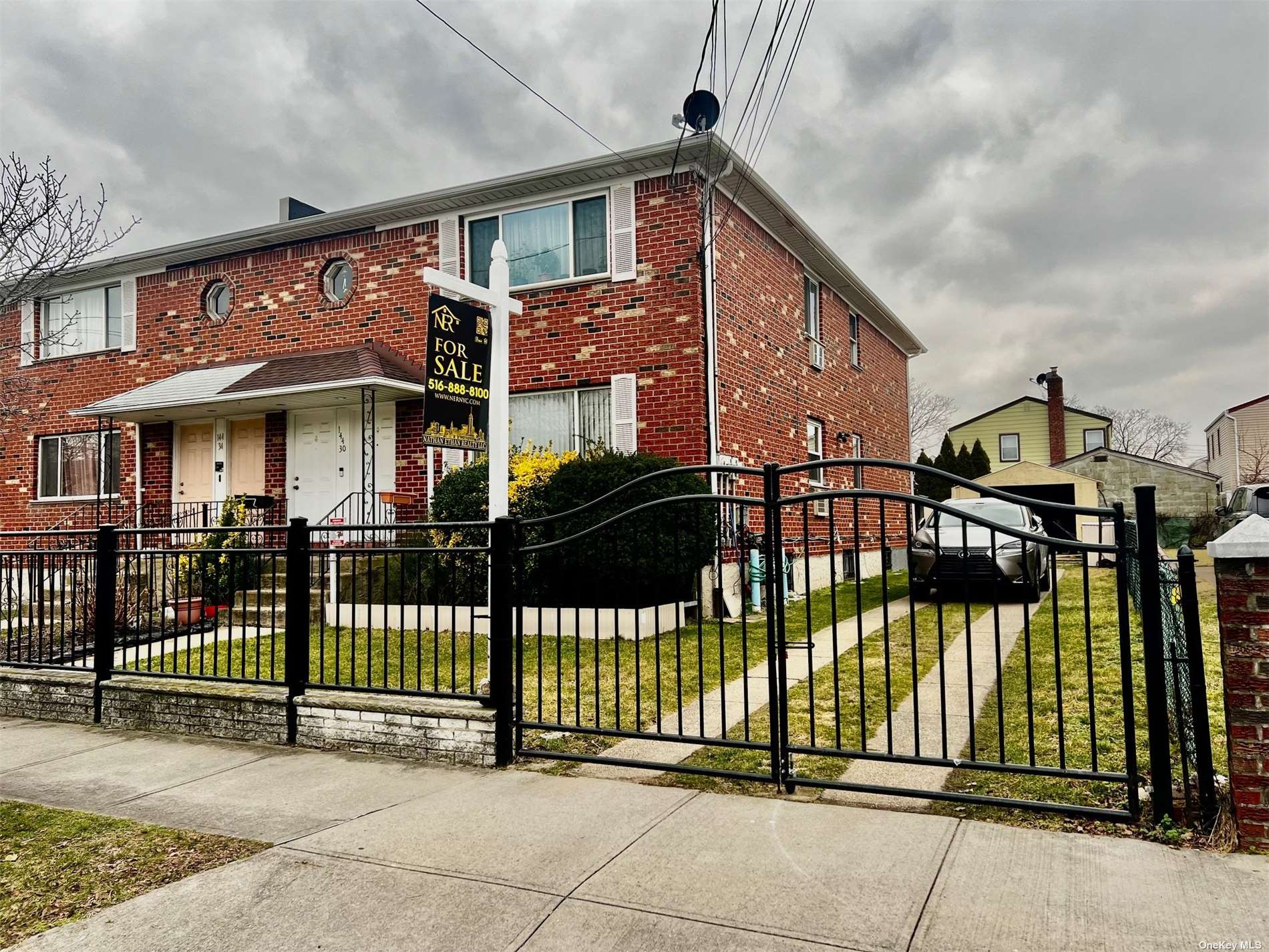 Property for Sale at 14430 175th Street, Springfield Gardens, Queens, NY - Bedrooms: 8 
Bathrooms: 5 
Rooms: 21  - $1,199,000