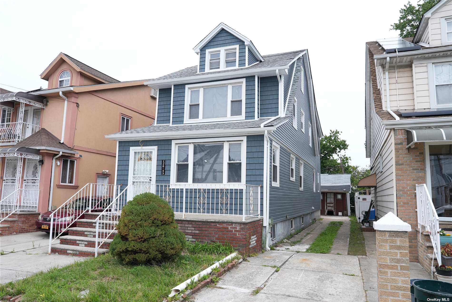 Property for Sale at 11033 178th Street, Jamaica, Queens, NY - Bedrooms: 6 
Bathrooms: 6 
Rooms: 12  - $1,159,000