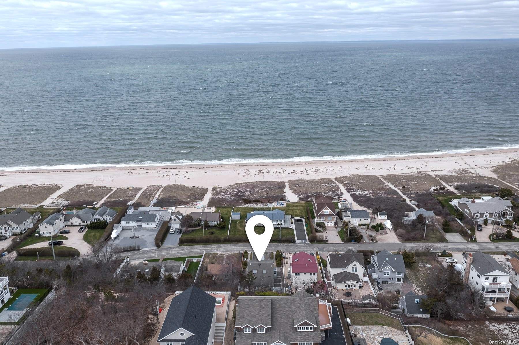 Property for Sale at 605 Sound Drive, Mattituck, Hamptons, NY - Bedrooms: 4 
Bathrooms: 3  - $1,200,000