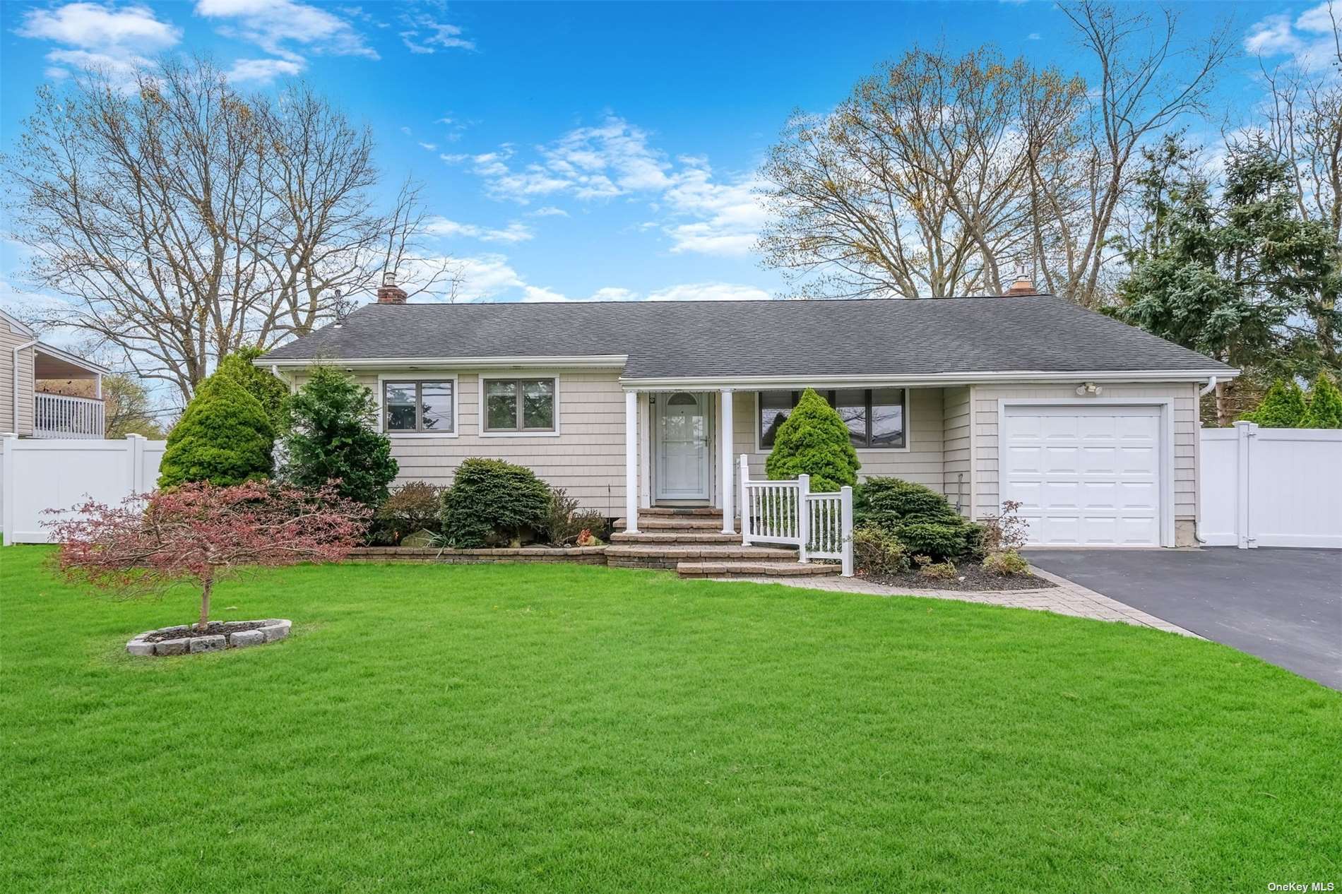 Property for Sale at 96 New Highway, Commack, Hamptons, NY - Bedrooms: 3 
Bathrooms: 2  - $669,000