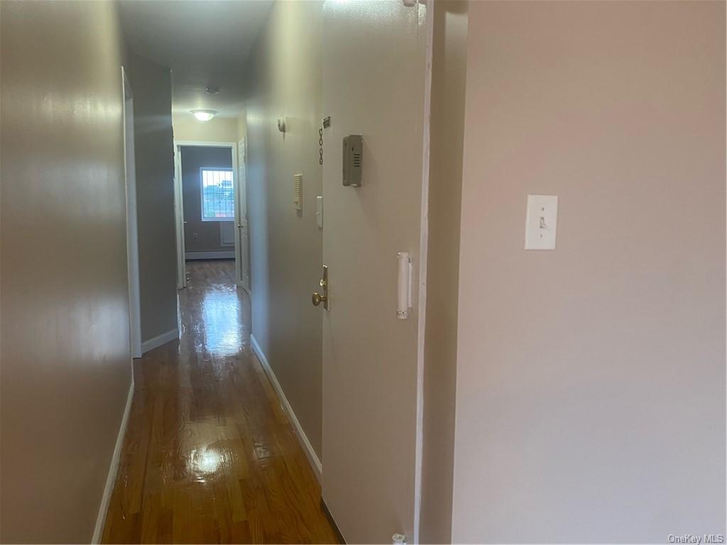 Rental Property at 2354 Newbold Avenue 2, Bronx, New York - Bedrooms: 3 
Bathrooms: 2 
Rooms: 6  - $3,464 MO.