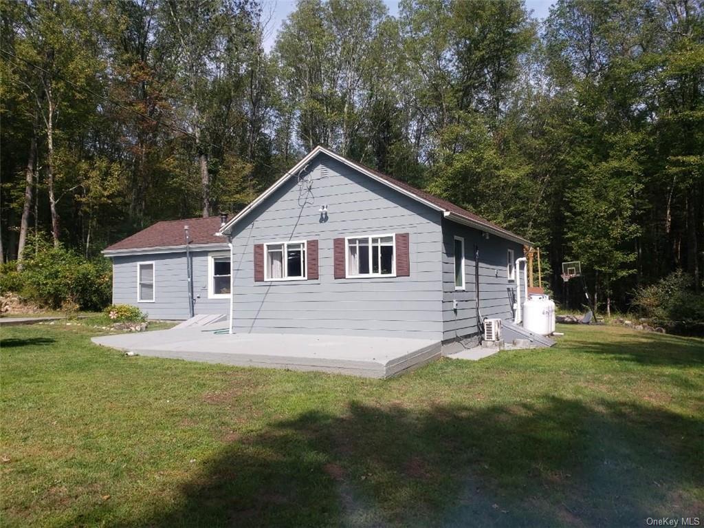 16 Lake View Drive, Wurtsboro, New York image 2