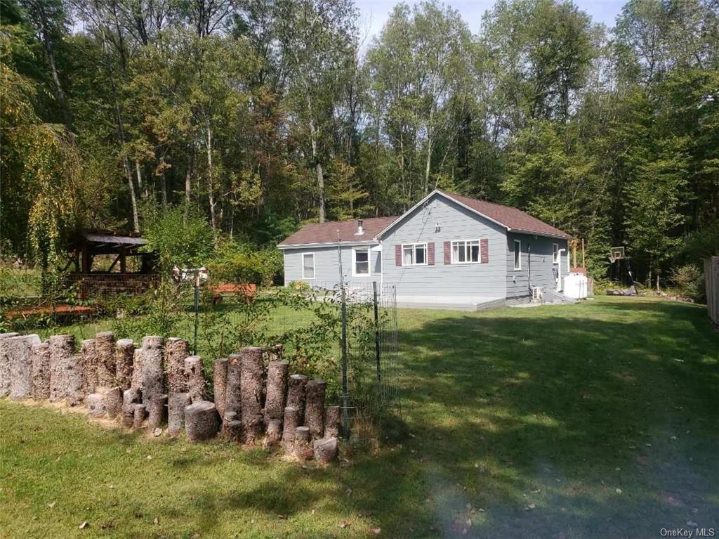 16 Lake View Drive, Wurtsboro, New York image 1