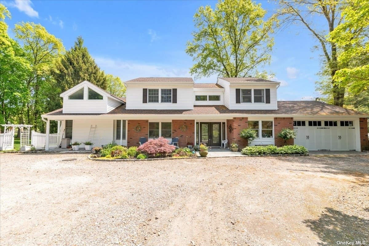 Property for Sale at 4 Norman Place, Huntington, Hamptons, NY - Bedrooms: 6 
Bathrooms: 5  - $1,149,999