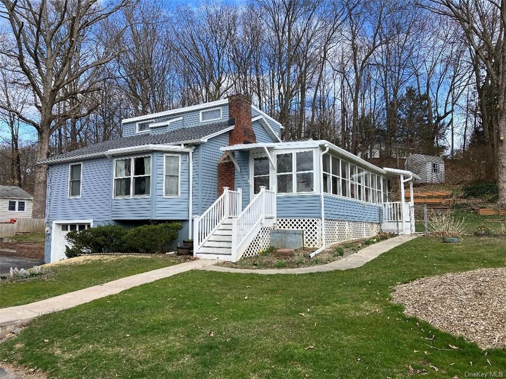 Rental Property at 22 Holt Road, Hyde Park, New York - Bedrooms: 3 
Bathrooms: 2 
Rooms: 6  - $2,900 MO.