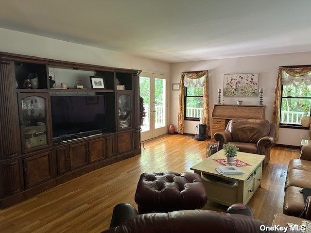 6 Carriage Path, Manorville, New York image 16