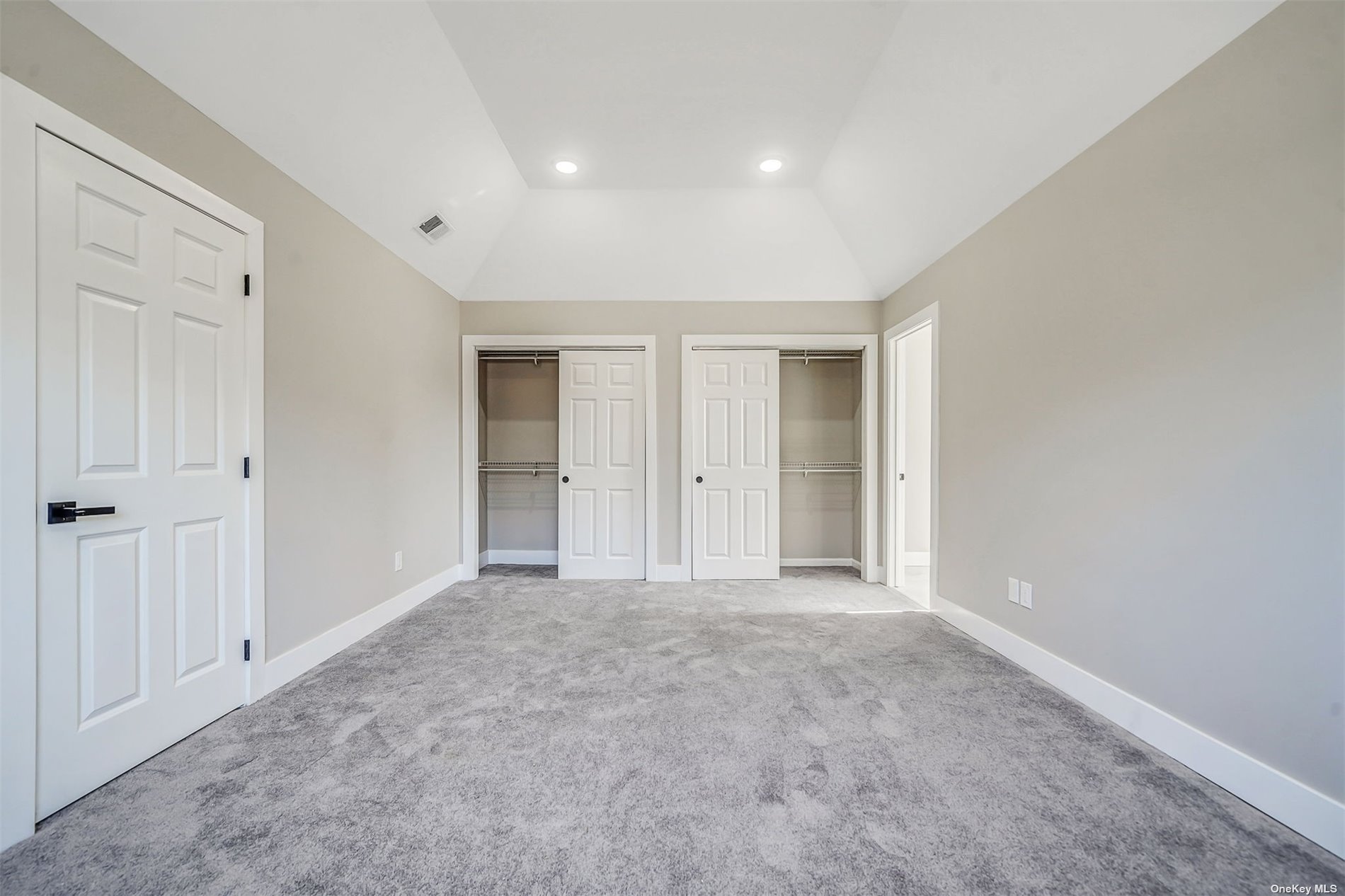 Photo 11 of 29 of 37 James Hawkins Road house