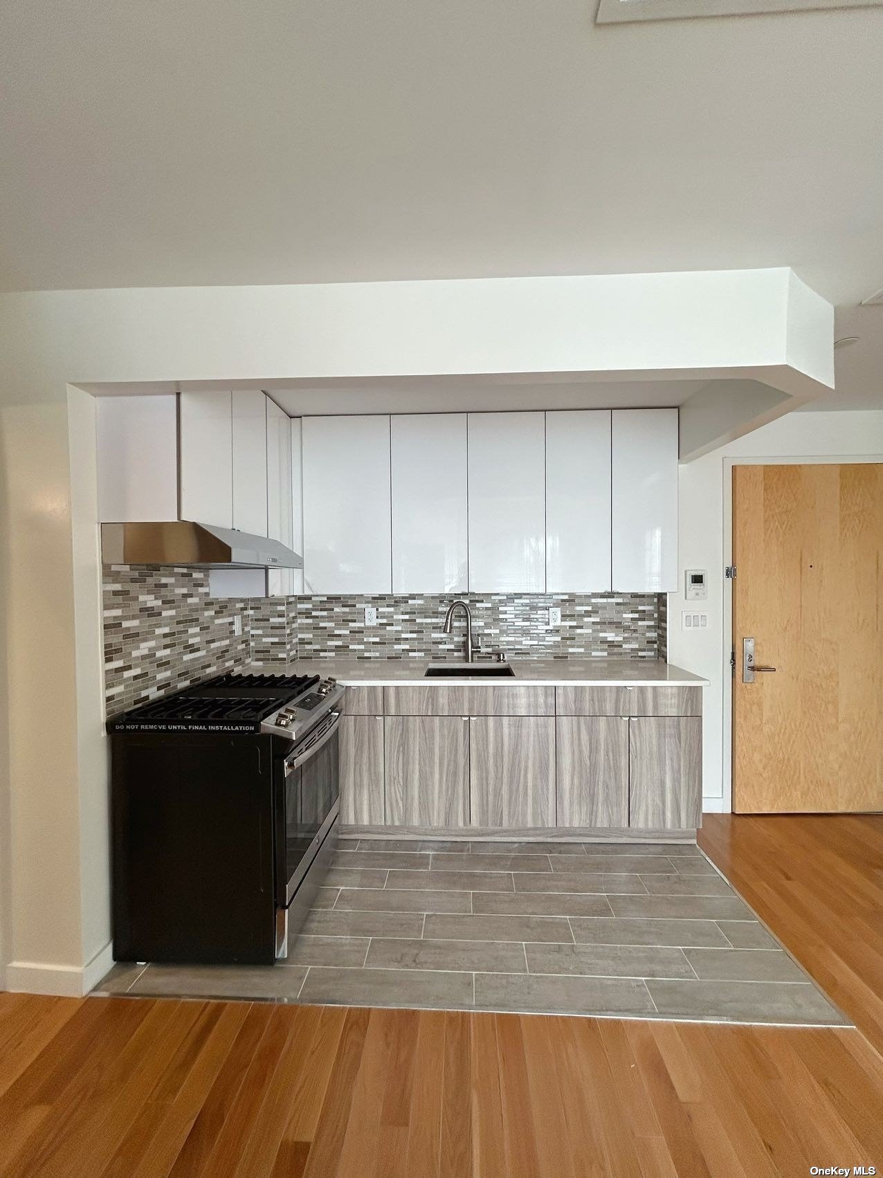 Property for Sale at 4223 Parsons Boulevard 3A, Flushing, Queens, NY - Bedrooms: 2 
Bathrooms: 2 
Rooms: 5  - $749,000