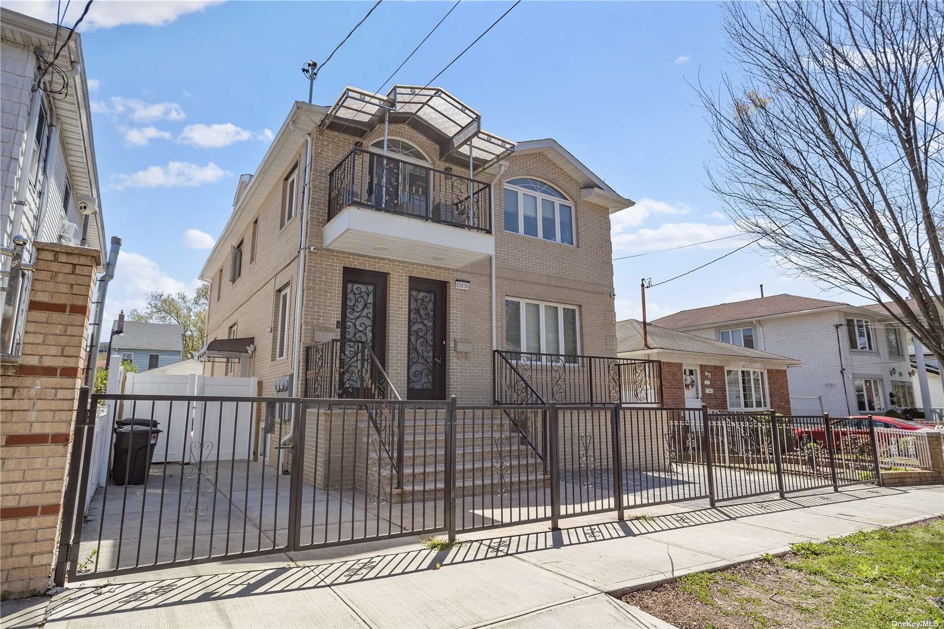 Property for Sale at 15836 77th Road, Fresh Meadows, Queens, NY - Bedrooms: 6 
Bathrooms: 5.5 
Rooms: 12  - $1,990,000