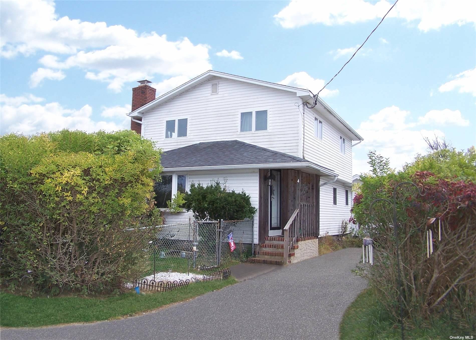 4 Quail Road, Mastic Beach, New York image 1