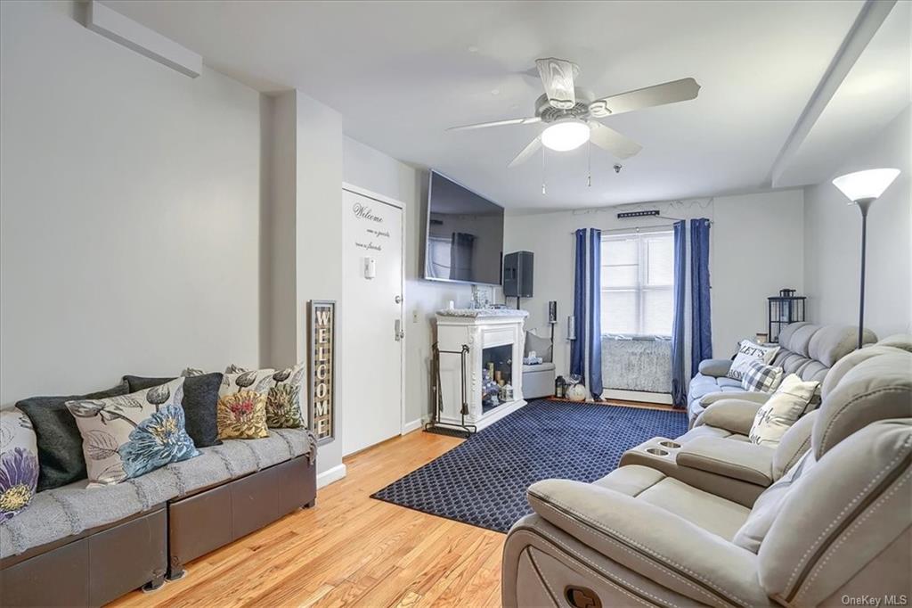 Photo 6 of 27 of 1213 Nelson Avenue A condo