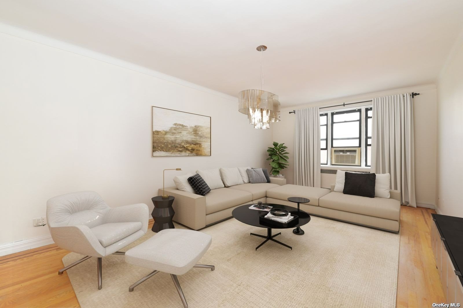 Yellowstone Boulevard 612, Forest Hills, Queens, NY - 1 Bedrooms  
1 Bathrooms  
5 Rooms - 