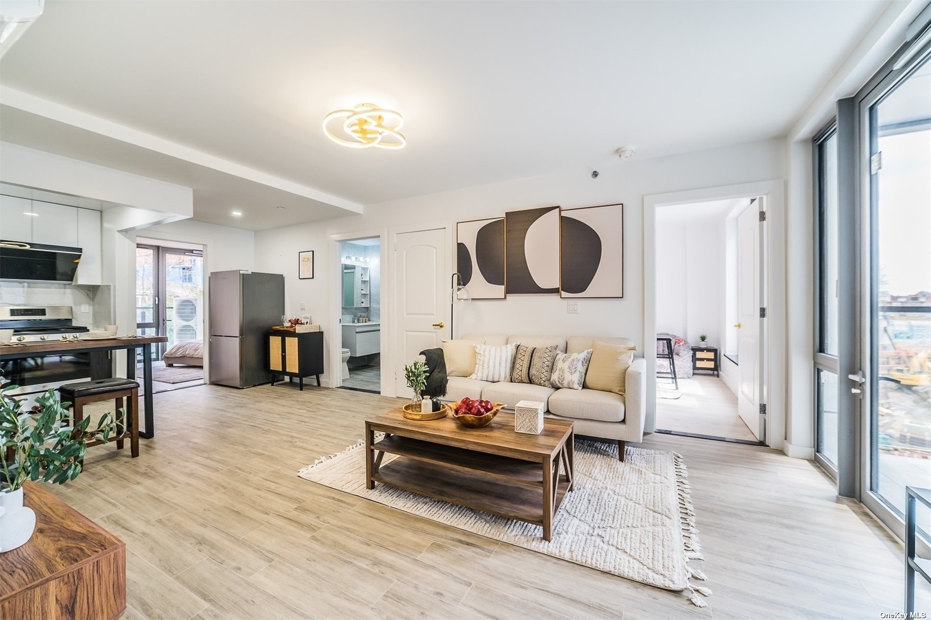 Photo 2 of 23 of 7065 Queens Boulevard 6A condo