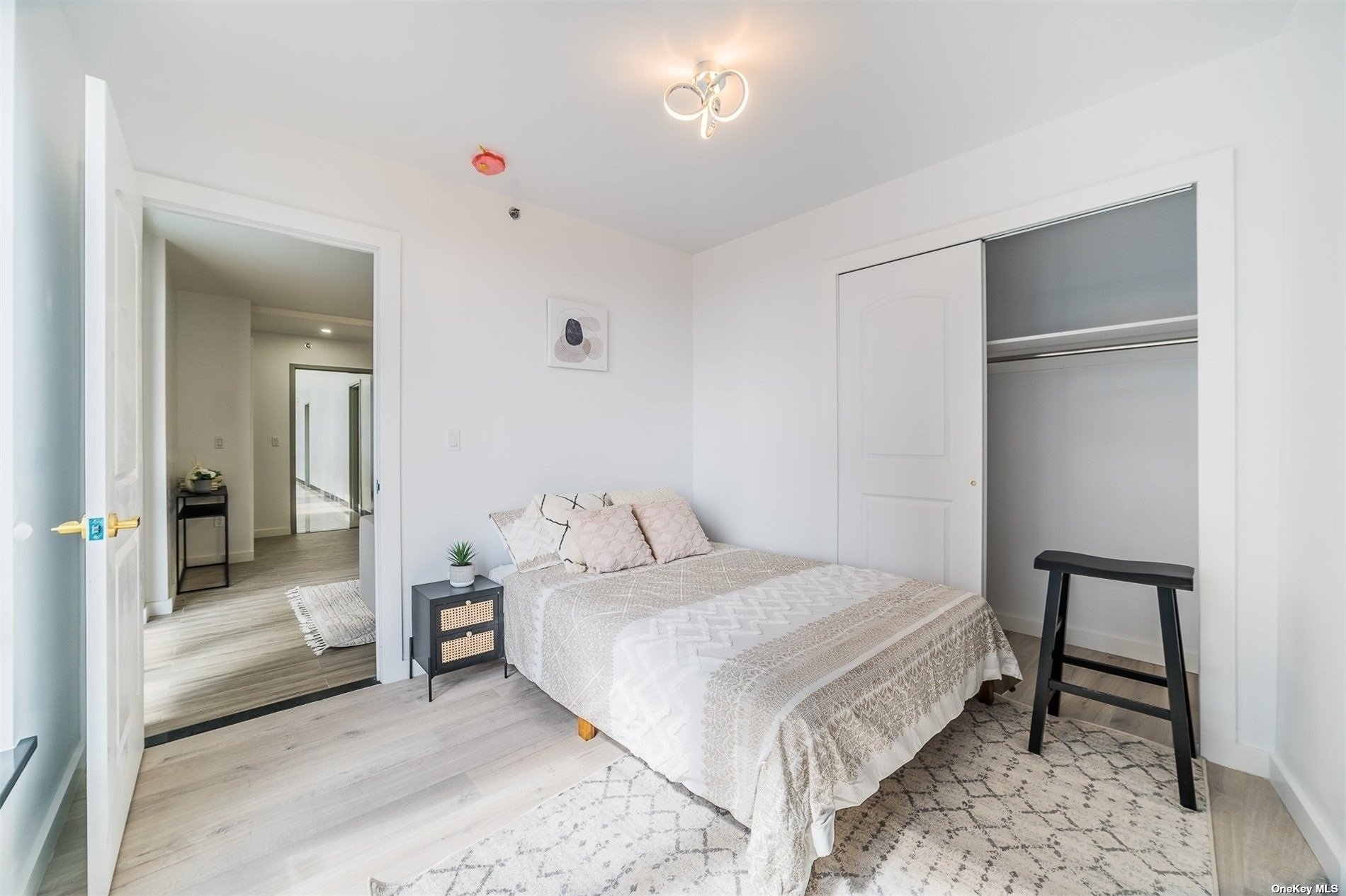 Photo 9 of 23 of 7065 Queens Boulevard 6A condo