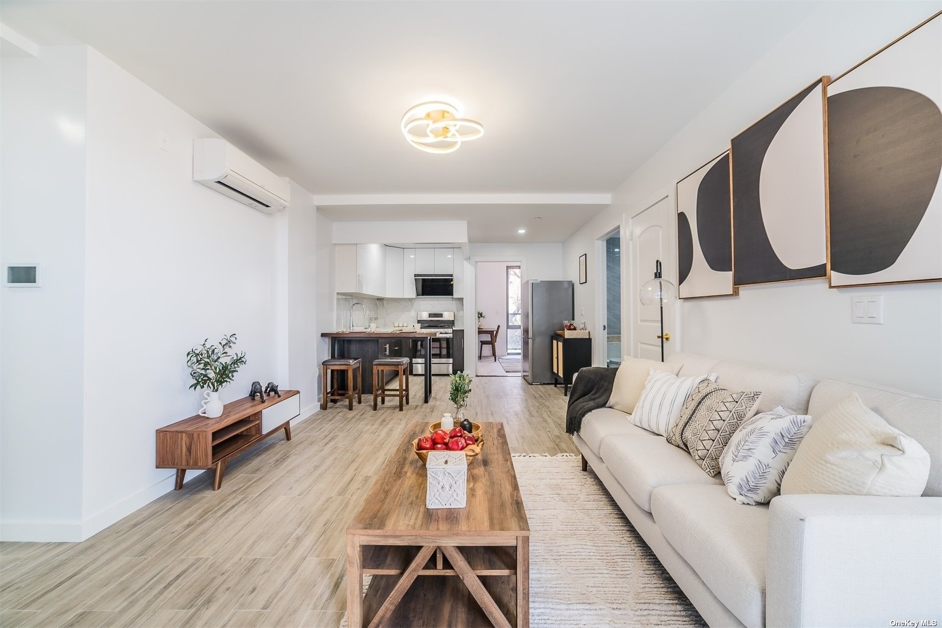 Photo 7 of 23 of 7065 Queens Boulevard 6A condo