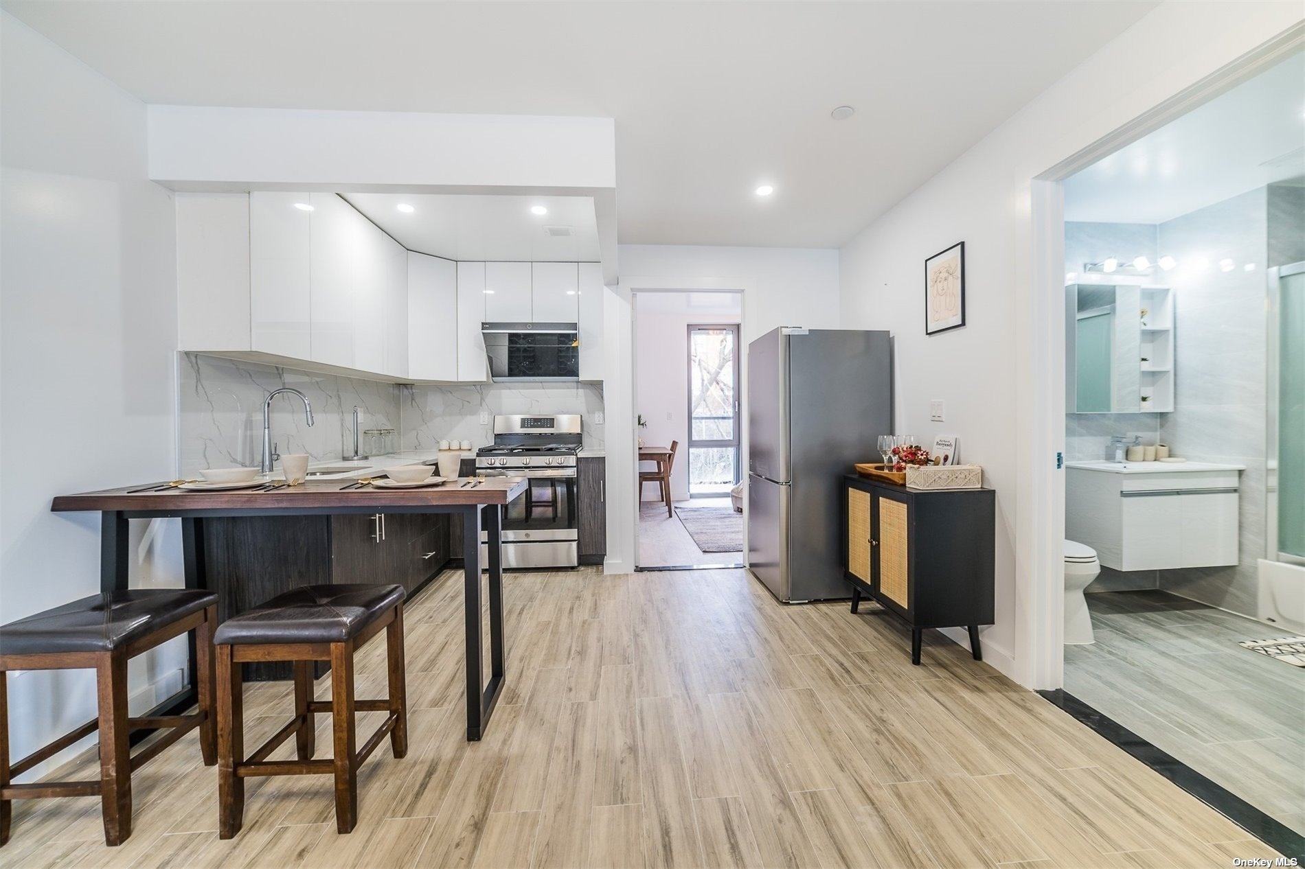 Photo 10 of 23 of 7065 Queens Boulevard 6A condo