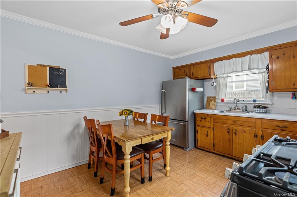 Photo 6 of 17 of 22 Reynolds Street house
