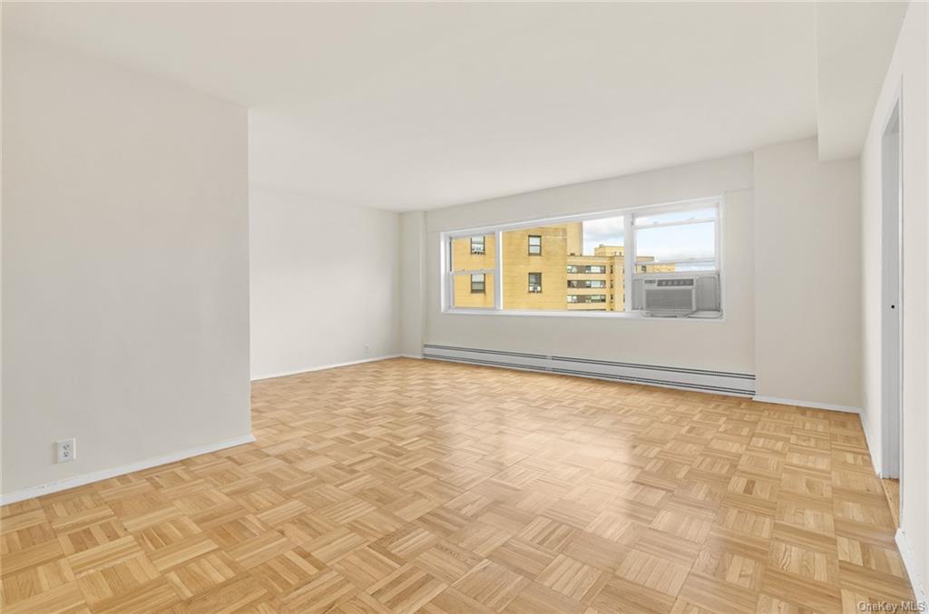 Property for Sale at 1 Fordham Oval 16G, Bronx, New York - Bedrooms: 2 
Bathrooms: 1 
Rooms: 4  - $260,000