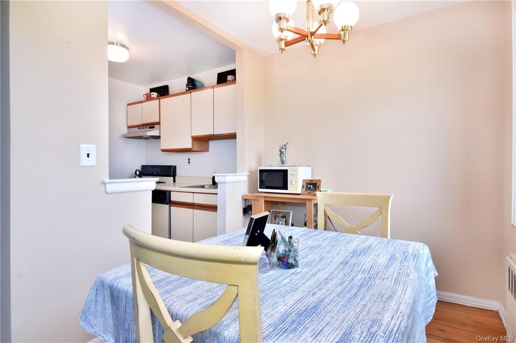 Photo 7 of 18 of 2 Bronxville Road 6H co-op property