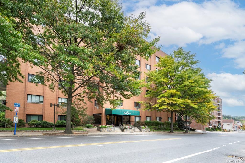 21 Lake Street #6D, White Plains, New York image 2